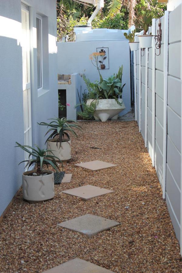 25 On Fitzpatrick Apartment Parow Luaran gambar