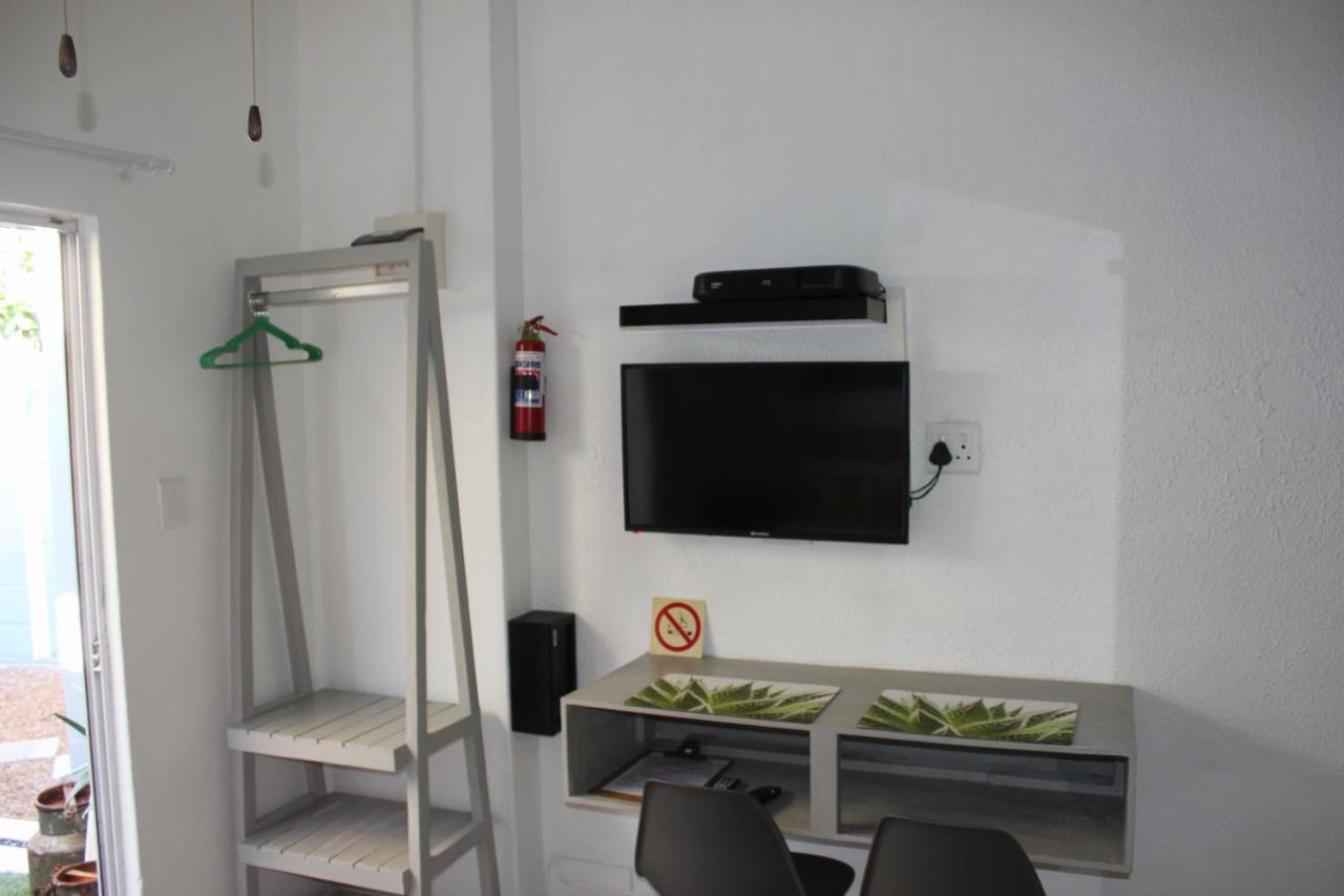 25 On Fitzpatrick Apartment Parow Luaran gambar
