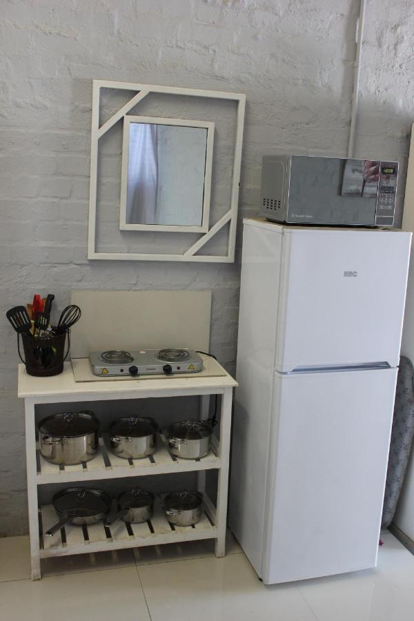 25 On Fitzpatrick Apartment Parow Luaran gambar