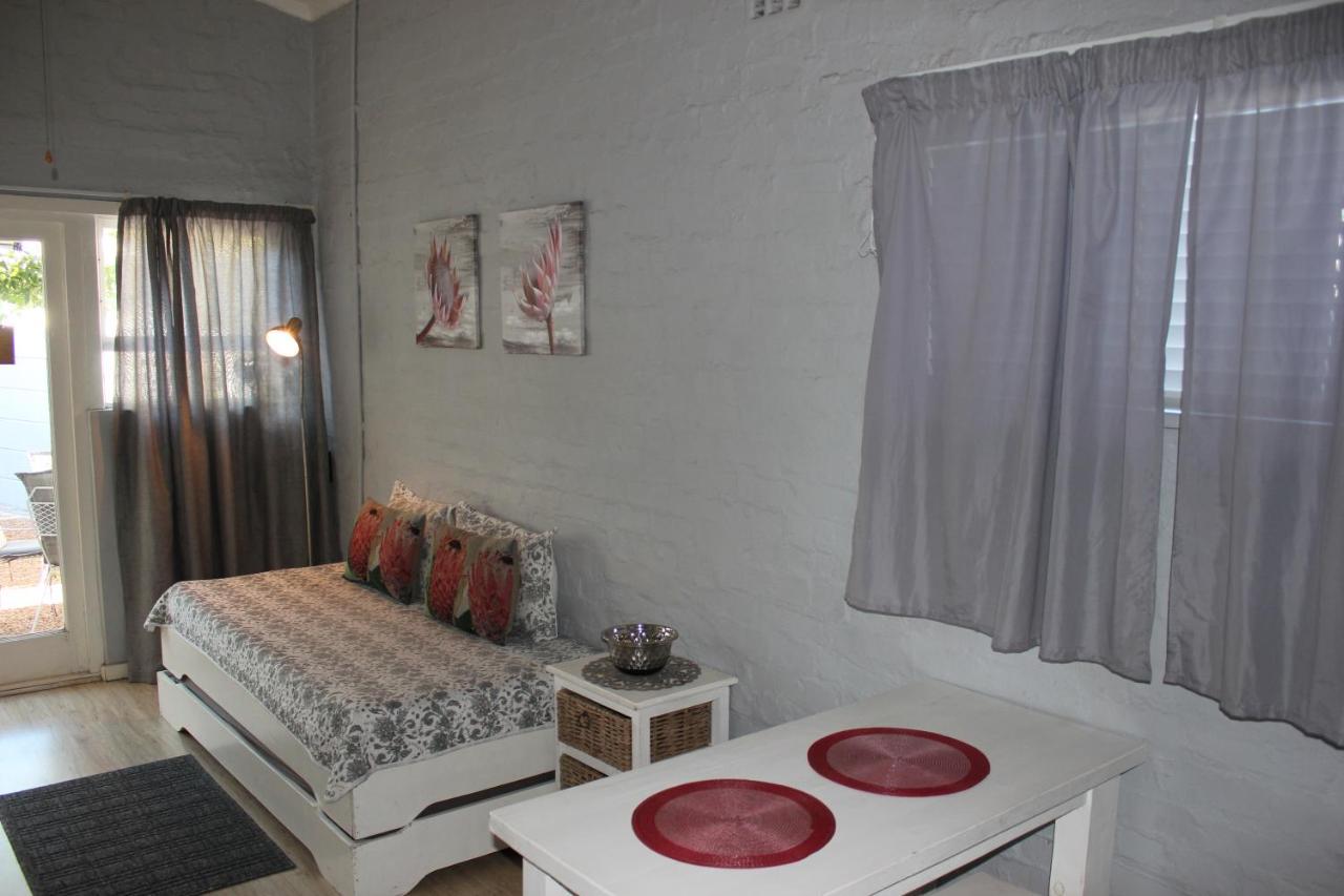 25 On Fitzpatrick Apartment Parow Luaran gambar