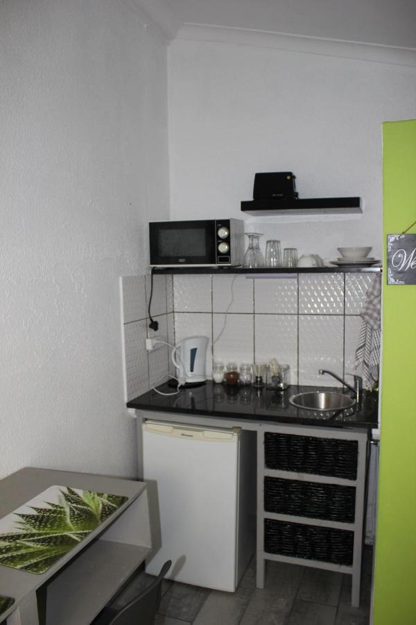 25 On Fitzpatrick Apartment Parow Luaran gambar