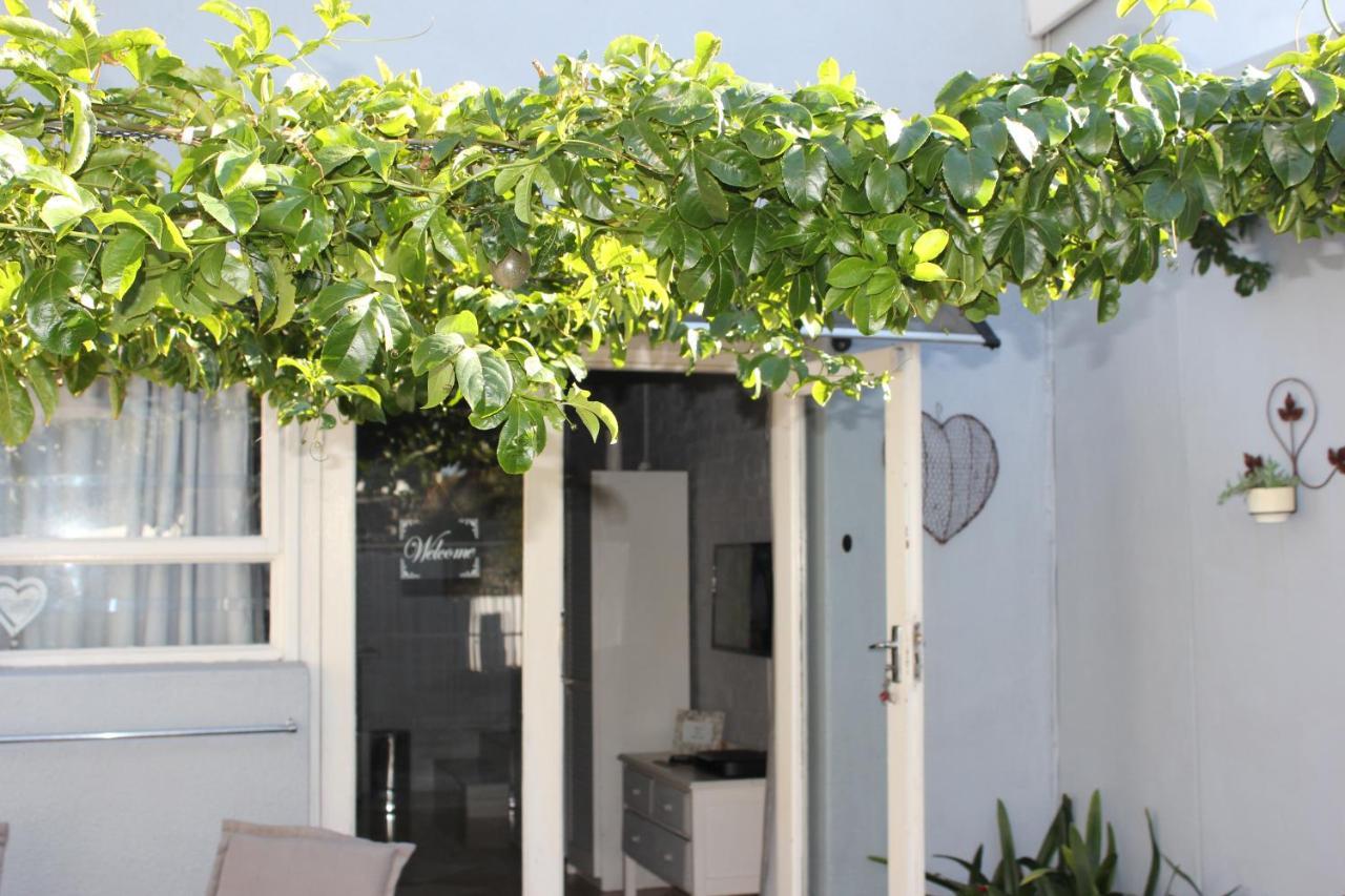 25 On Fitzpatrick Apartment Parow Luaran gambar