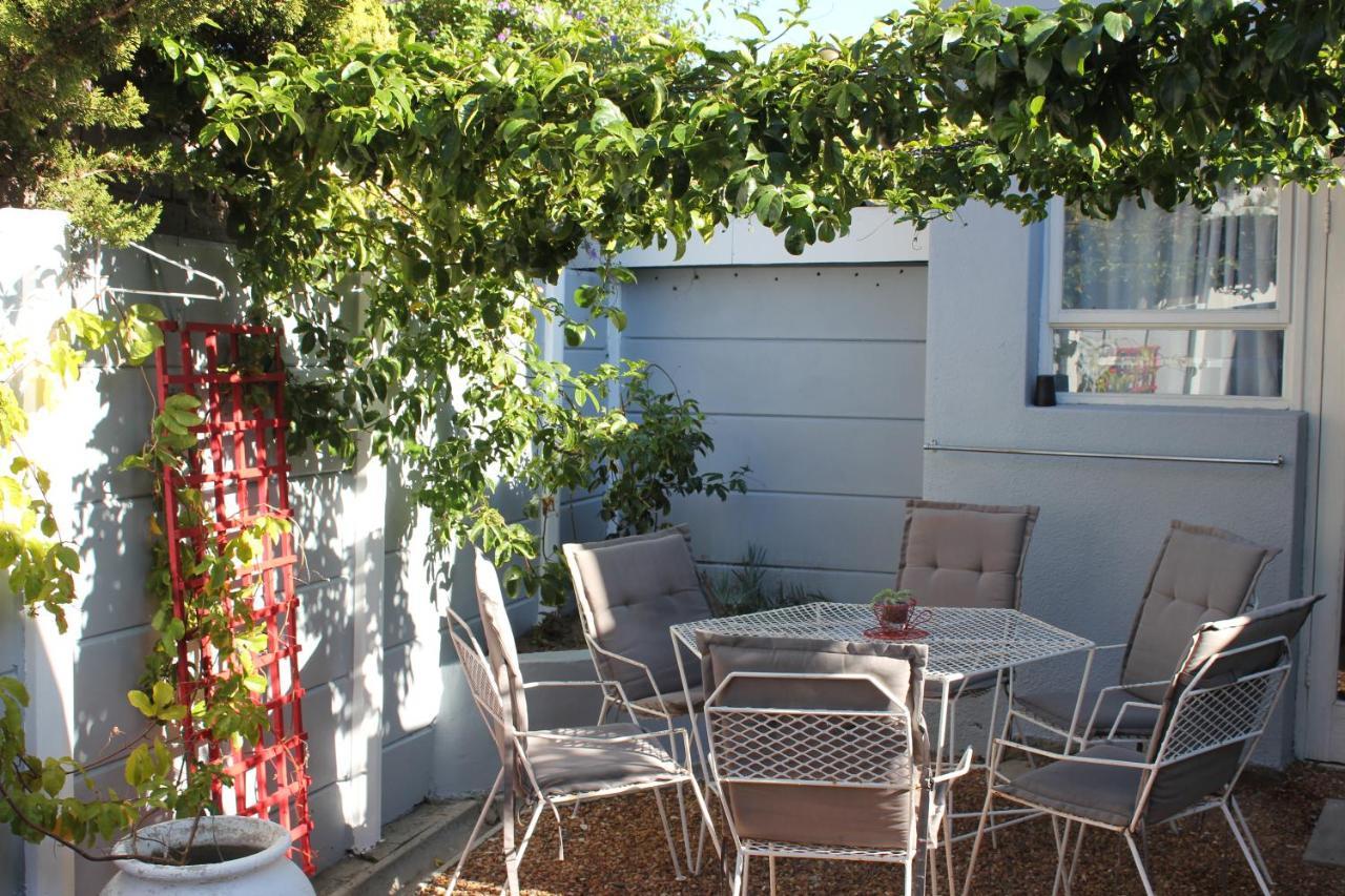 25 On Fitzpatrick Apartment Parow Luaran gambar