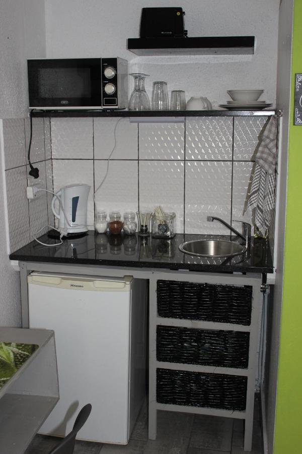 25 On Fitzpatrick Apartment Parow Luaran gambar
