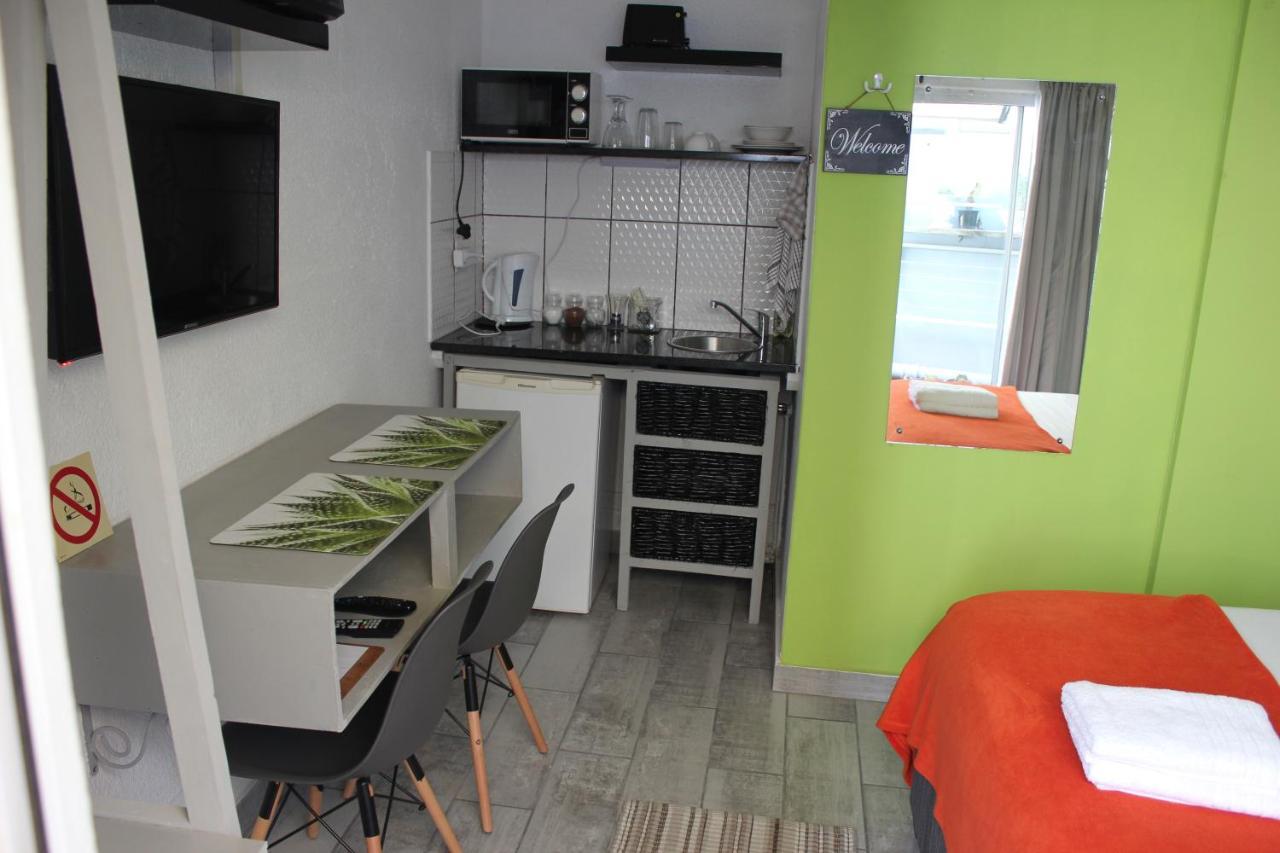 25 On Fitzpatrick Apartment Parow Luaran gambar
