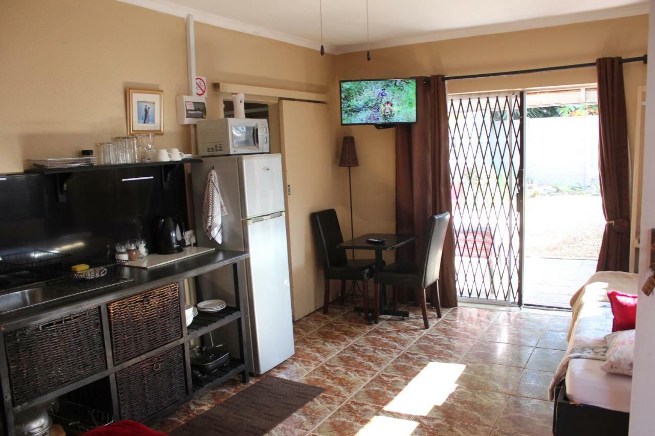 25 On Fitzpatrick Apartment Parow Luaran gambar